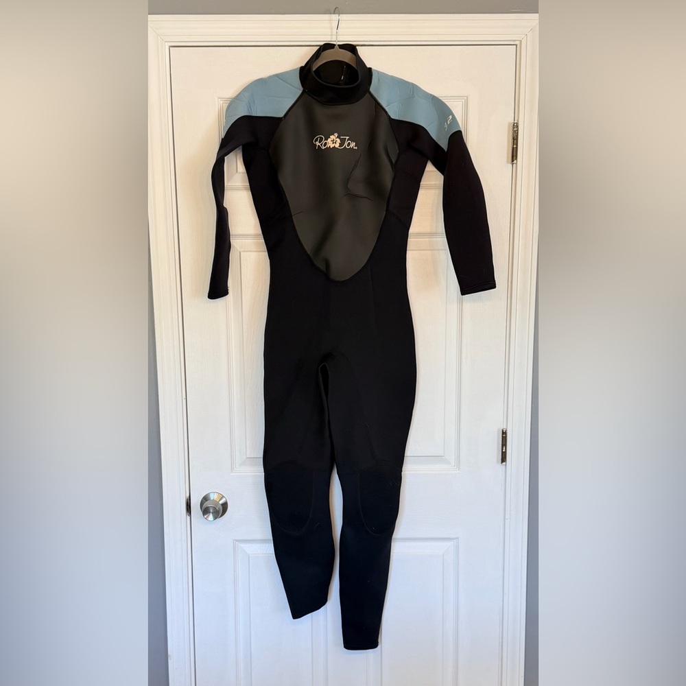 Ron Jon youth wet suit size 14